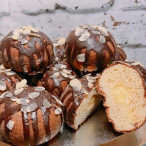 Keto Pączki z Ajerkoniakiem i Polewą Czekoladową