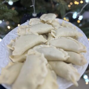 Keto Pierogi z Kapustą i Grzybami - 8 szt