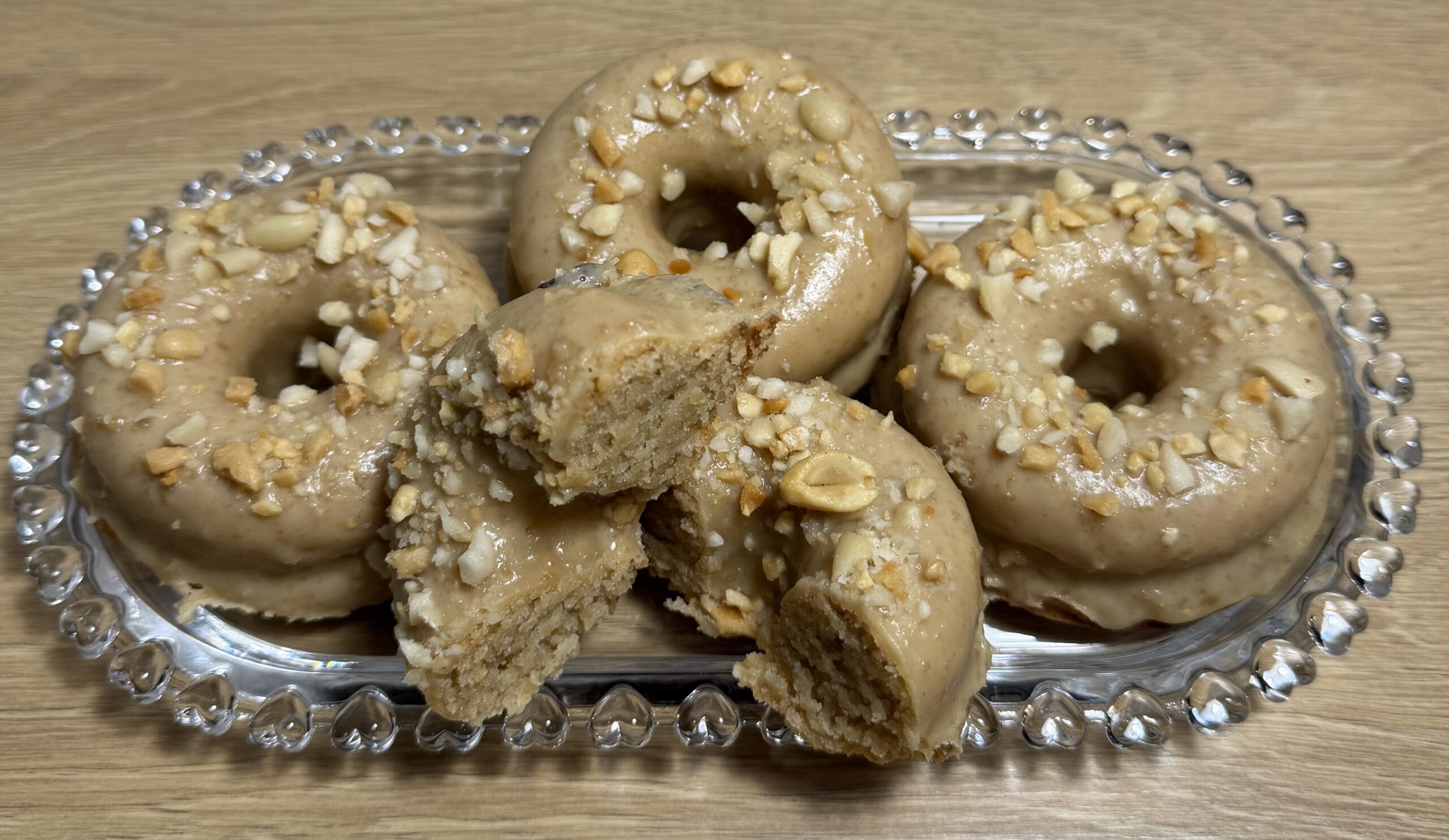 Keto Vege Donuty Orzechowe z Karmelem